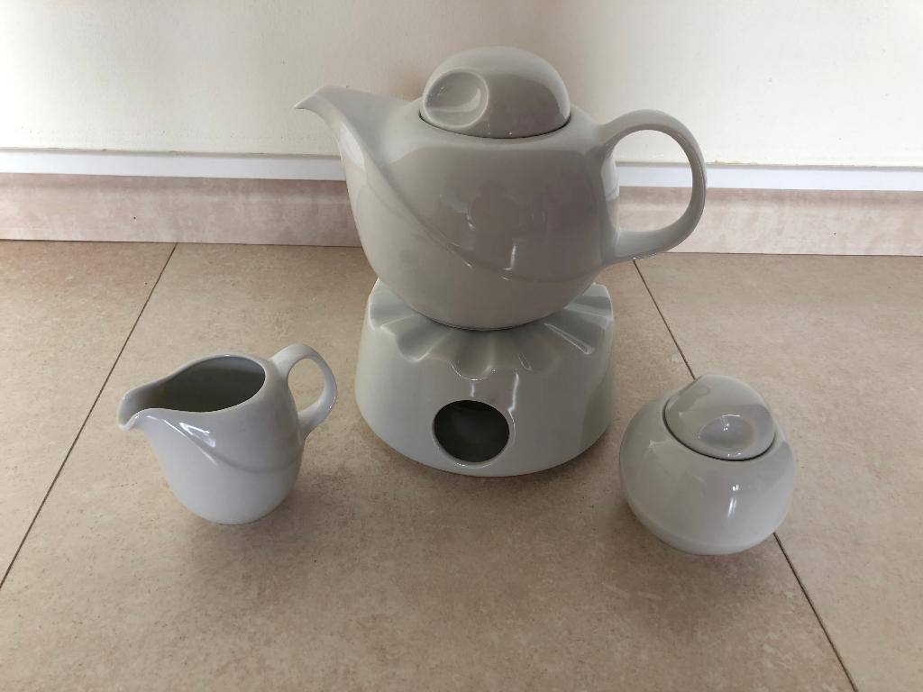 Koffiepot met warmhouder, suikerpot en melkkan Bavaria, Huis en Inrichting, Keuken | Servies, Overige materialen, Gebruikt, Overige typen