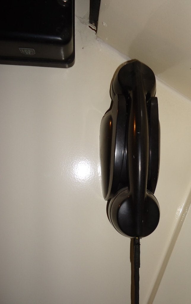 Interne Ericsson wandtelefoon uit LTS schoollokaal 1964, Ophalen of Verzenden, Gebruikt