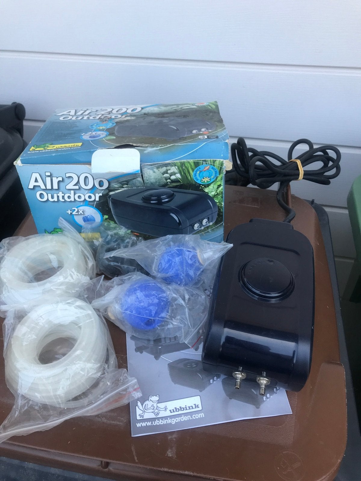 Luchtpomp Ubbink  2 x 100 liter voor de vijver of aquarium, Ophalen of Verzenden, Nieuw