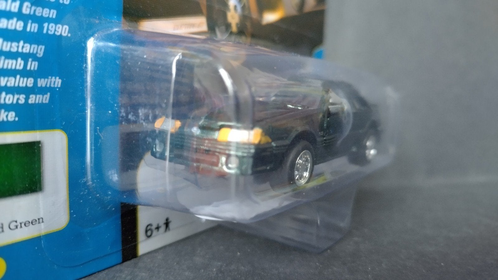 Ford Mustang GT 1990 1:64 Johnny Lightning Pol, Auto, Verzenden, Nieuw, M