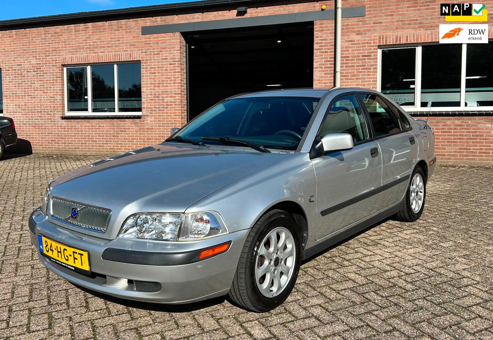 Volvo S40 1.8 // 180.000 km NAP // APK 28-7-2027, Auto's, Voorwielaandrijving, Gebruikt, 4 cilinders, 122 pk