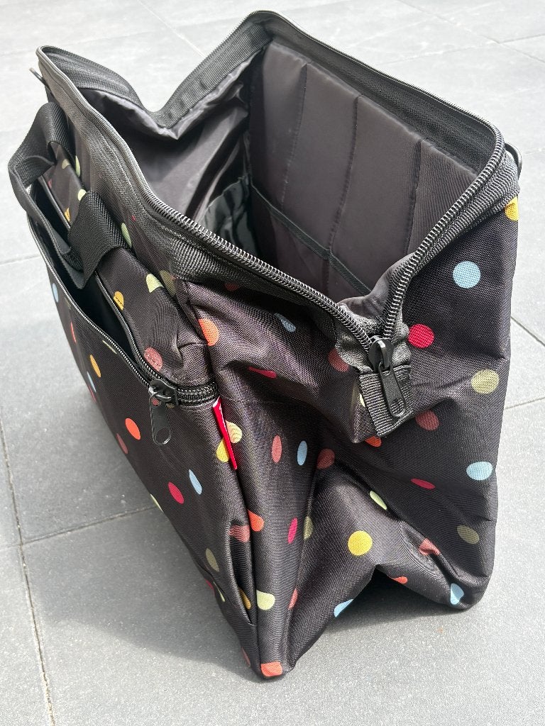 Te koop; reistas maat L 32Liter en toilettas 4Liter, Ophalen, 40 tot 60 cm, 30 cm of meer, Zwart