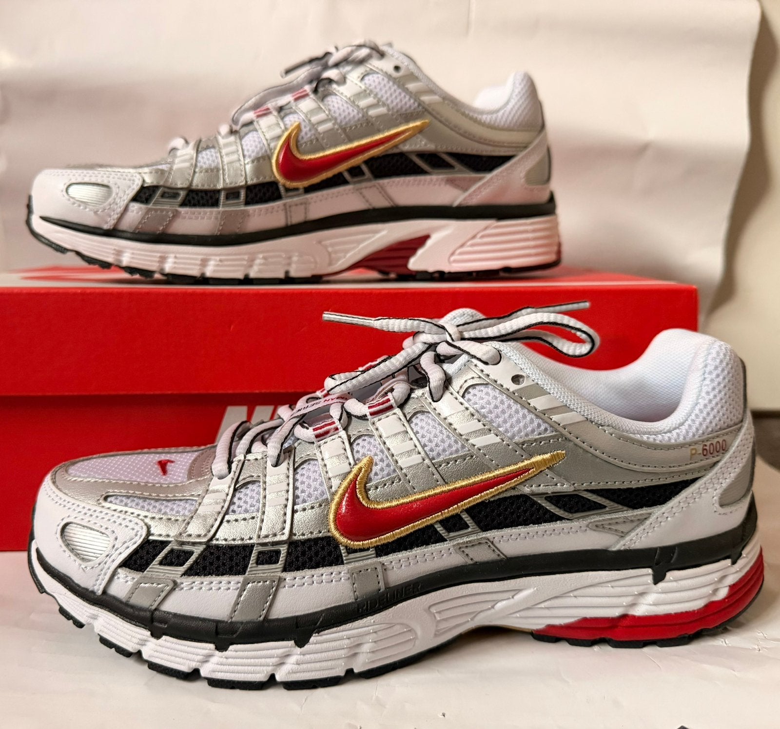 Nike P-6000, Kleding | Dames, Nieuw, Ophalen of Verzenden, Sneakers of Gympen, Rood
