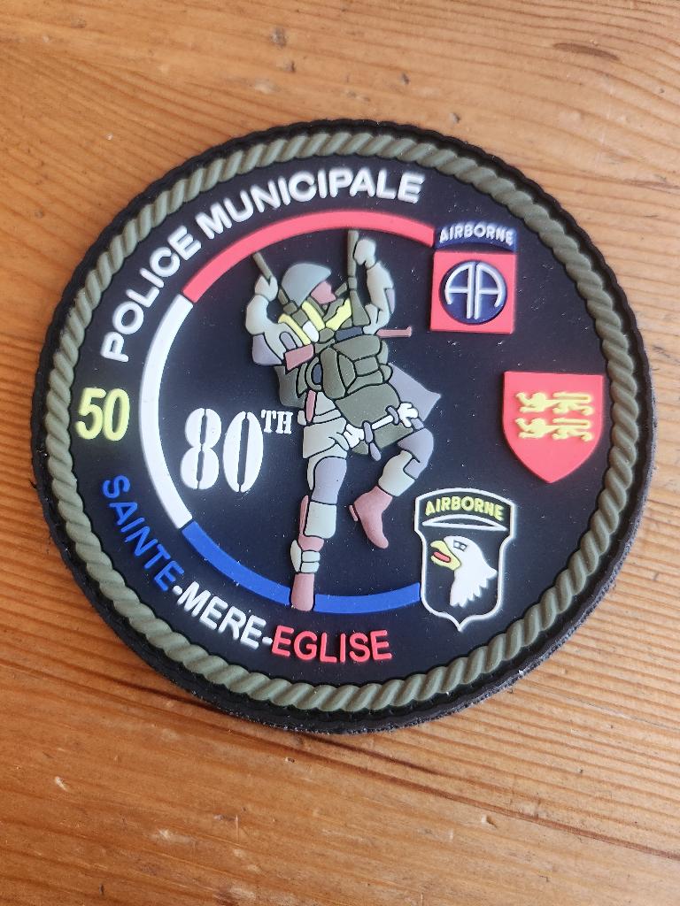 Police Municipale Politie Embleem St Mere Eglise D-day Patch, Ophalen of Verzenden, Landmacht, Nederland, Embleem of Badge