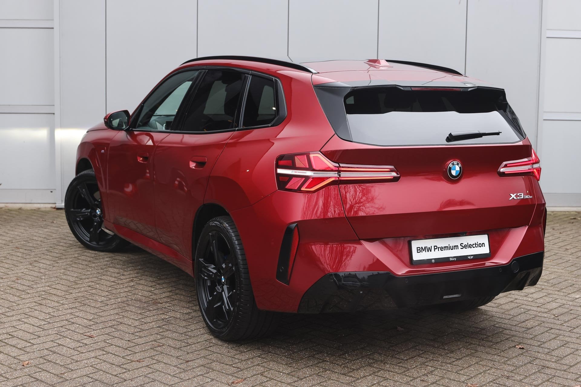 BMW X3 30e xDrive High Executive M Sport Automaat / Panorama, Auto's, BMW, Gebruikt, Zwart, Bedrijf, SUV of Terreinwagen