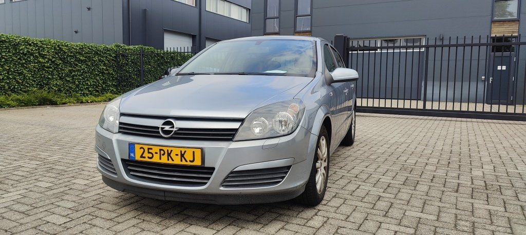 Opel Astra 1.6 Enjoy (bj 2004), Auto's, Voorwielaandrijving, 15 km/l, Gebruikt, 4 cilinders