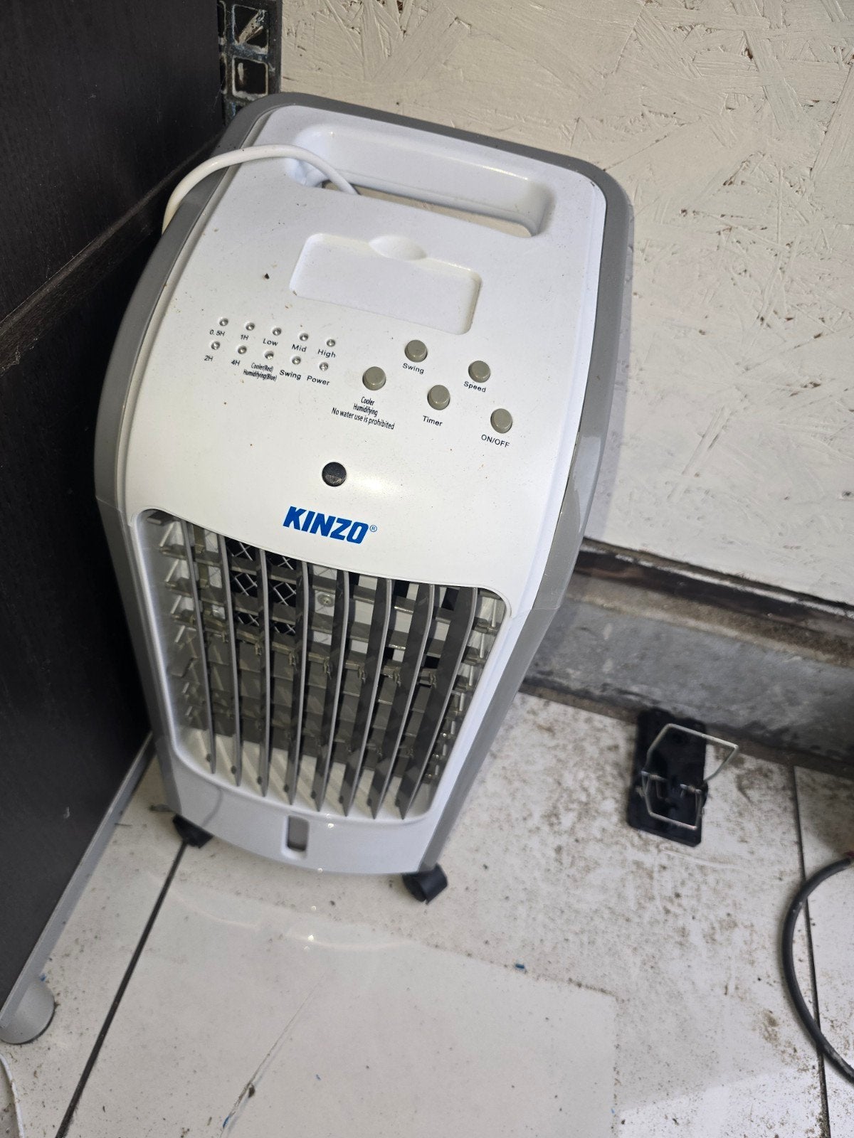 Kinzo Mobiele Luchtkoeler met Water - Compact en Efficiënt, Witgoed en Apparatuur, Gebruikt, Minder dan 60 m³, 3 snelheden of meer