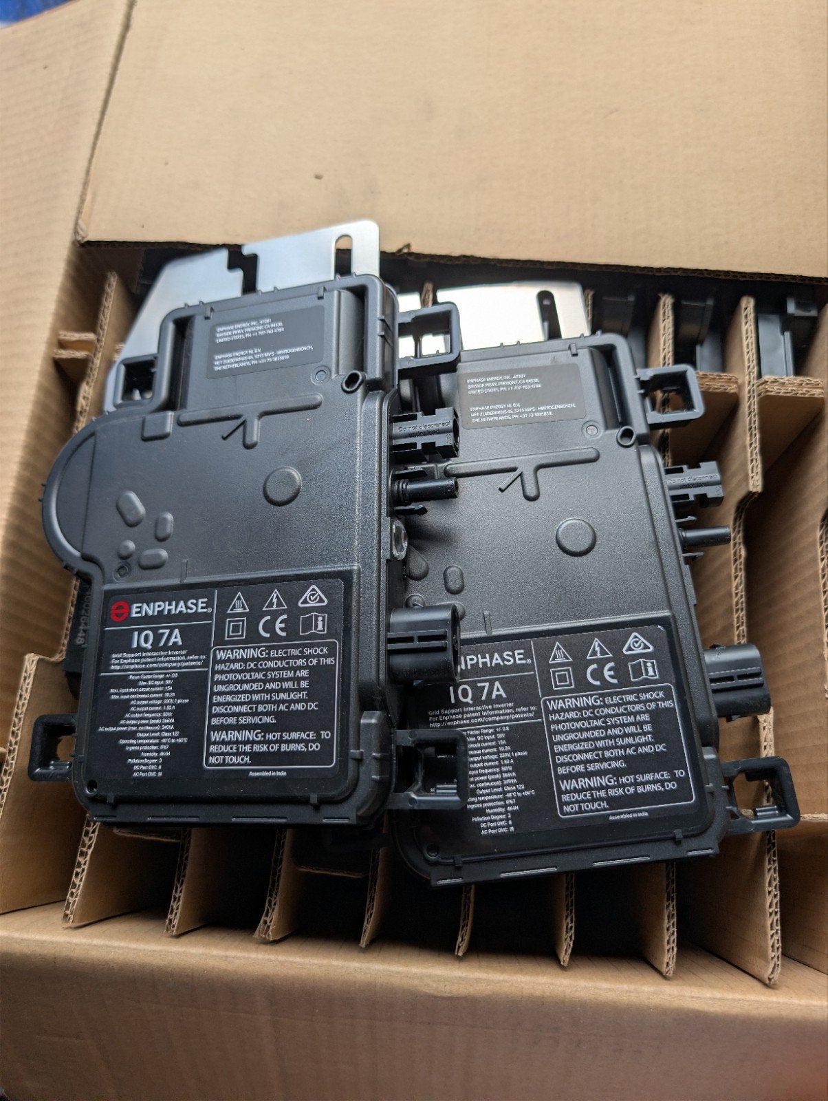 Enphase iq7a micro omvormer 750,- per doos, Doe-het-zelf en Verbouw, Elektra en Kabels, Ophalen, Nieuw, Overige typen
