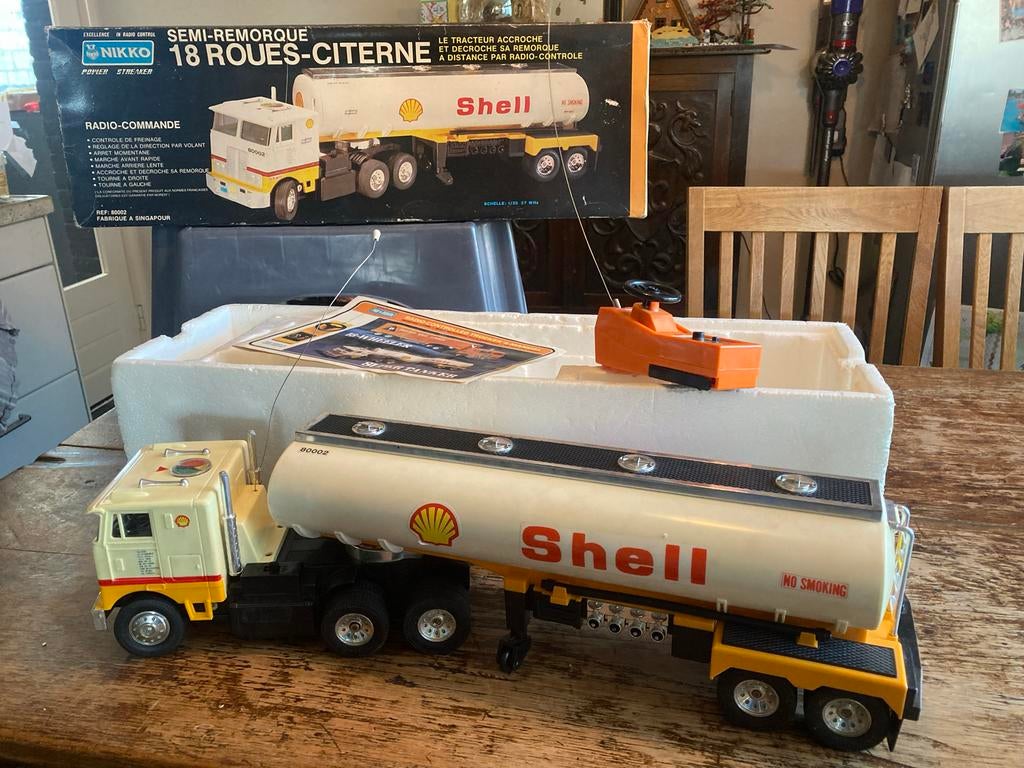 Vintage Nikko Shell RC Truck (18-wieler), Overige merken, Groter dan 1:32, Ophalen of Verzenden, Zo goed als nieuw