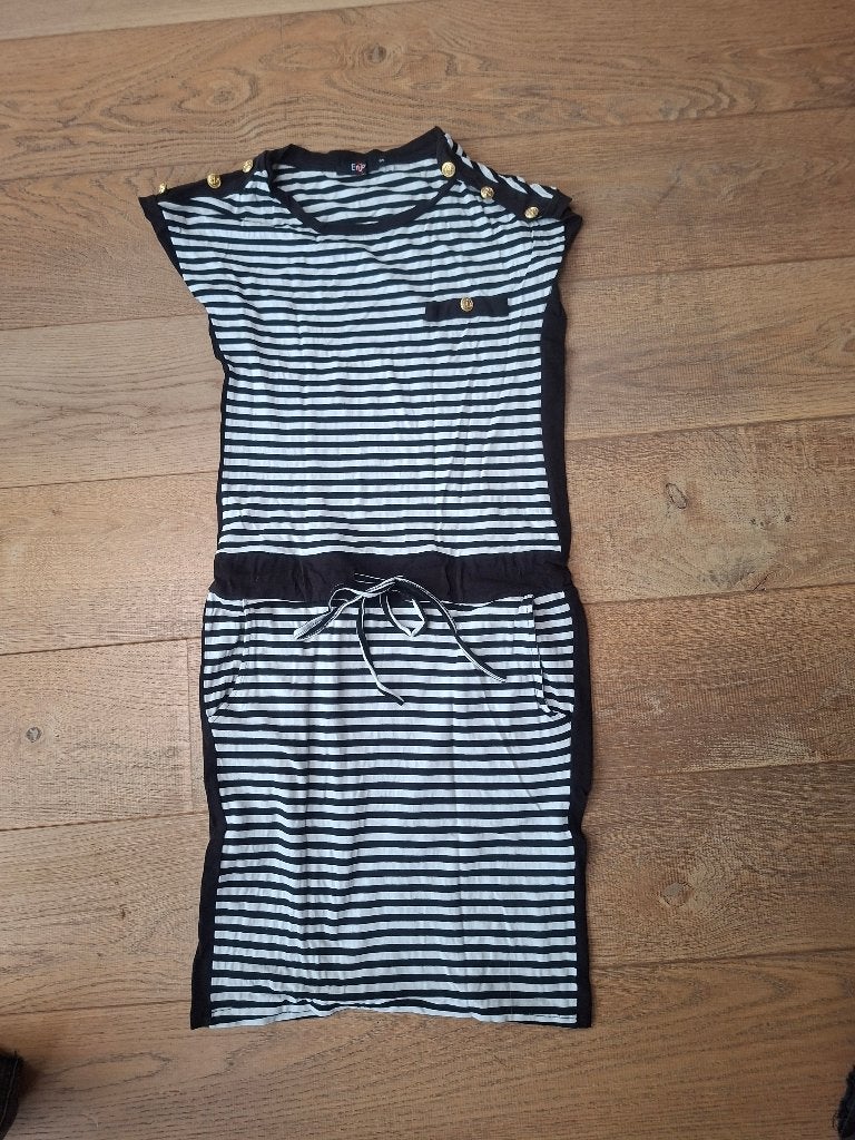 Super leuk jurkje met zwart witte strepen, maat S, Kleding | Dames, Maat 38/40 (M), Zwart, Ophalen of Verzenden, Zo goed als nieuw