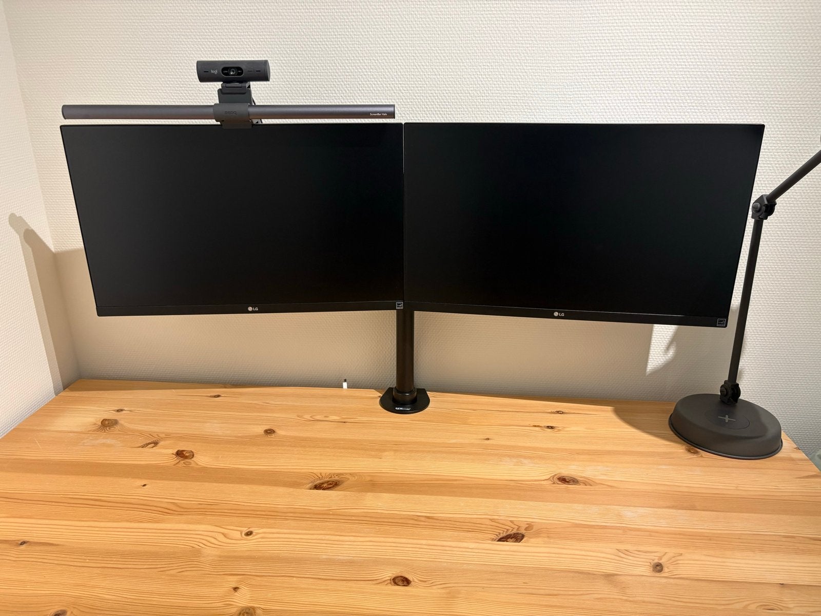 2x LG 24MK600M 24 inch + Neomounts dubbele monitorarm, Computers en Software, Ophalen, Full HD, Hoofdtelefoonaansluiting, 61 t/m 100 Hz
