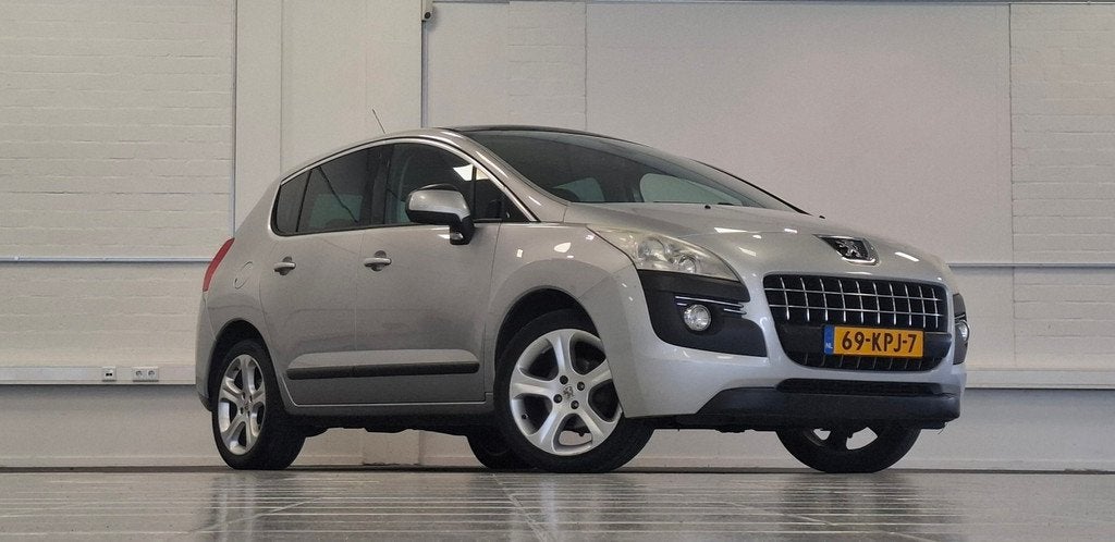 Peugeot 3008 1.6 VTi Première Trekhaak Garantie Nieuwe APK, Voorwielaandrijving, Stof, Gebruikt, 4 cilinders