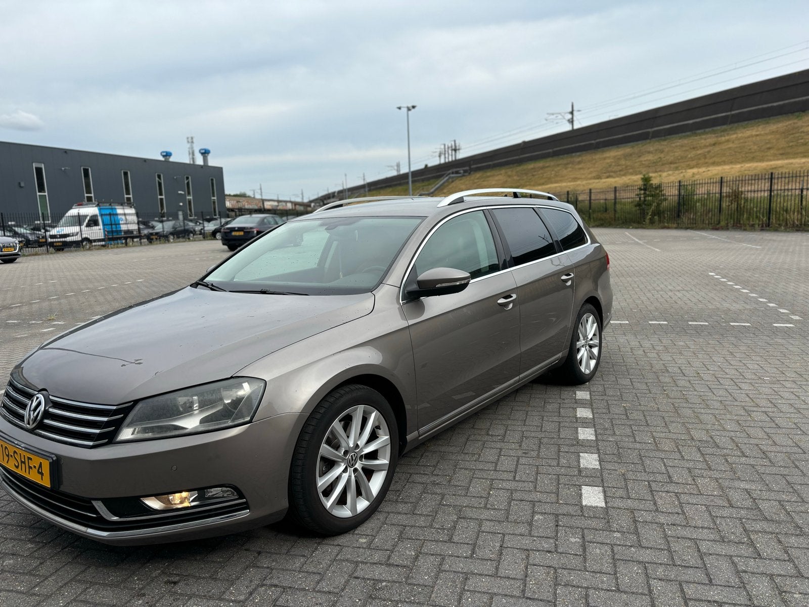 Volkswagen Passat 1.4 TSI 90KW Variant DSG NAP!, Auto's, Volkswagen, Bruin, Leder en Stof, 122 pk, Origineel Nederlands