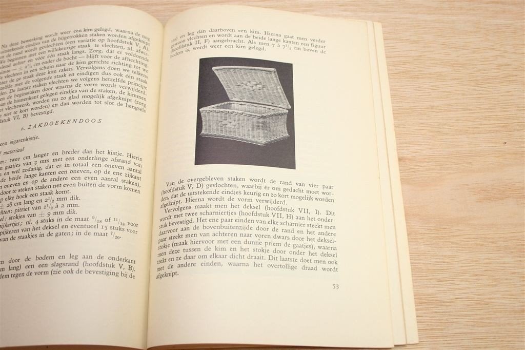 Vlechtende Handen [1953] — Vintage Handleiding, Ophalen of Verzenden, Gelezen, Overige onderwerpen