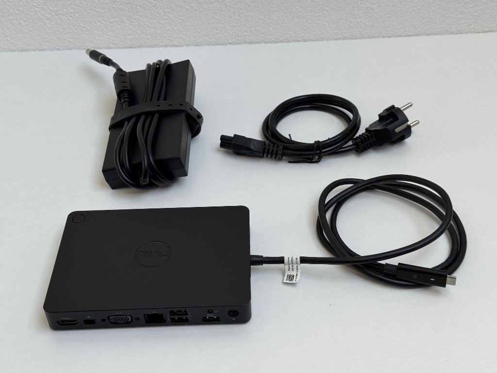 Dell WD15 USB-C Docking station + 130W adapter, Ophalen of Verzenden, Laptop, DELL, Docking station