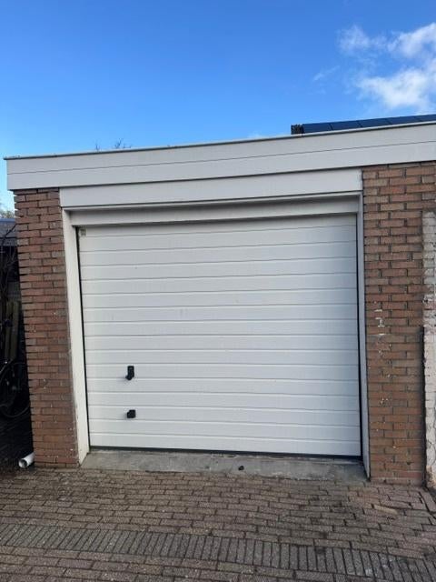 garagedeur, electrisch. Merk Hormann, Ophalen, Gebruikt, Garagedeur, 120 cm of meer