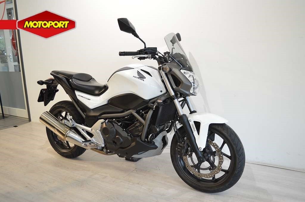 Honda NC 700 S ABS (bj 2012), Wijngaardveld 1
9300  AALST, BE, Bedrijf, Mc.benelux@honda-eu.com, HONDA MOTOR EUROPE Ltd Belgian Branch
