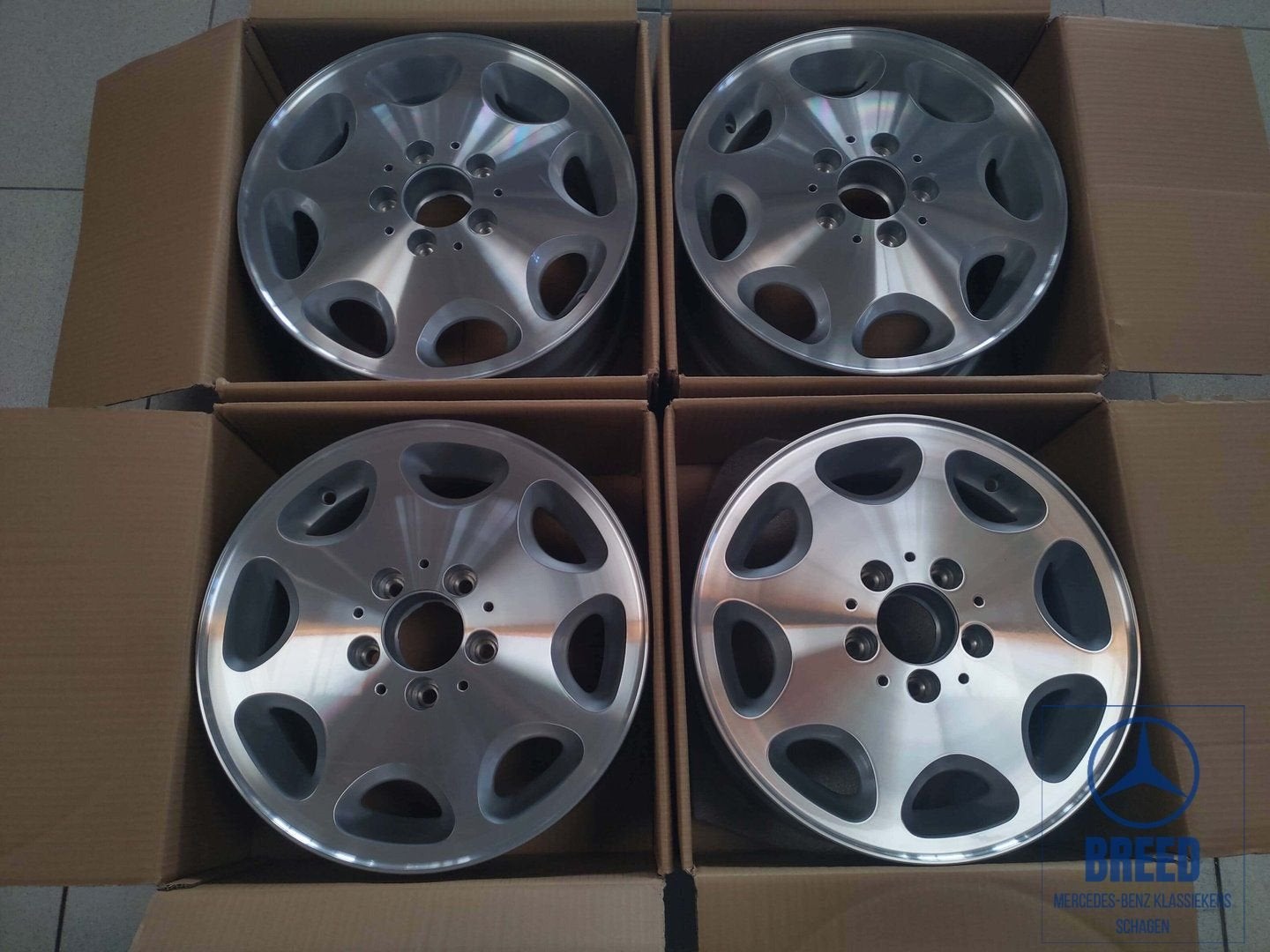 NOS set 8-gaats velgen glansgedraaid voor Mercedes-Benz W124, Ophalen, 15 inch, Velg(en), -