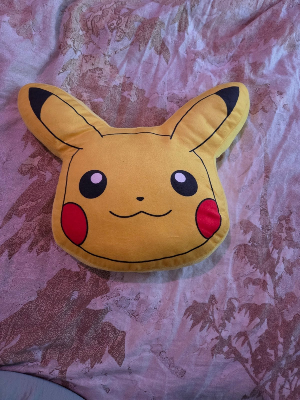 Leuk Pikachu kussen - Zo goed als nieuw, Hobby en Vrije tijd, Verzamelkaartspellen | Pokémon, Ophalen, Zo goed als nieuw, Overige typen
