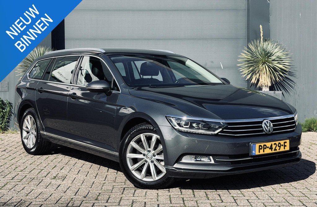 Volkswagen Passat Variant 1.8 TSI Business Edition R, Auto's, Volkswagen, 4 cilinders, 179 pk, 750 kg, 5 stoelen