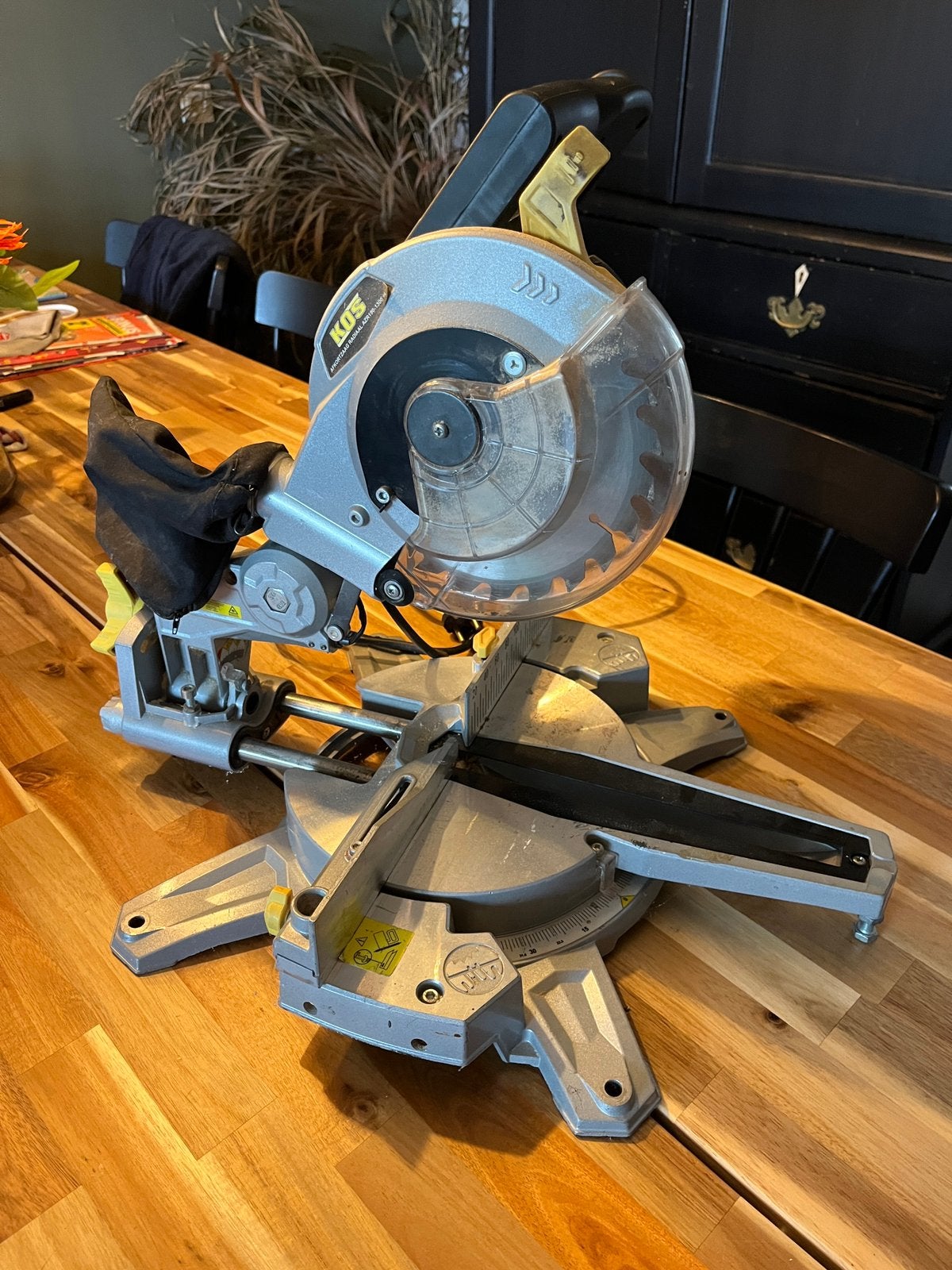 KOS Radiaal Afkortzaag AZR190-1300 +L (Opknapper), Doe-het-zelf en Verbouw, Gereedschap | Zaagmachines, Ophalen, Gebruikt, Afkortzaag