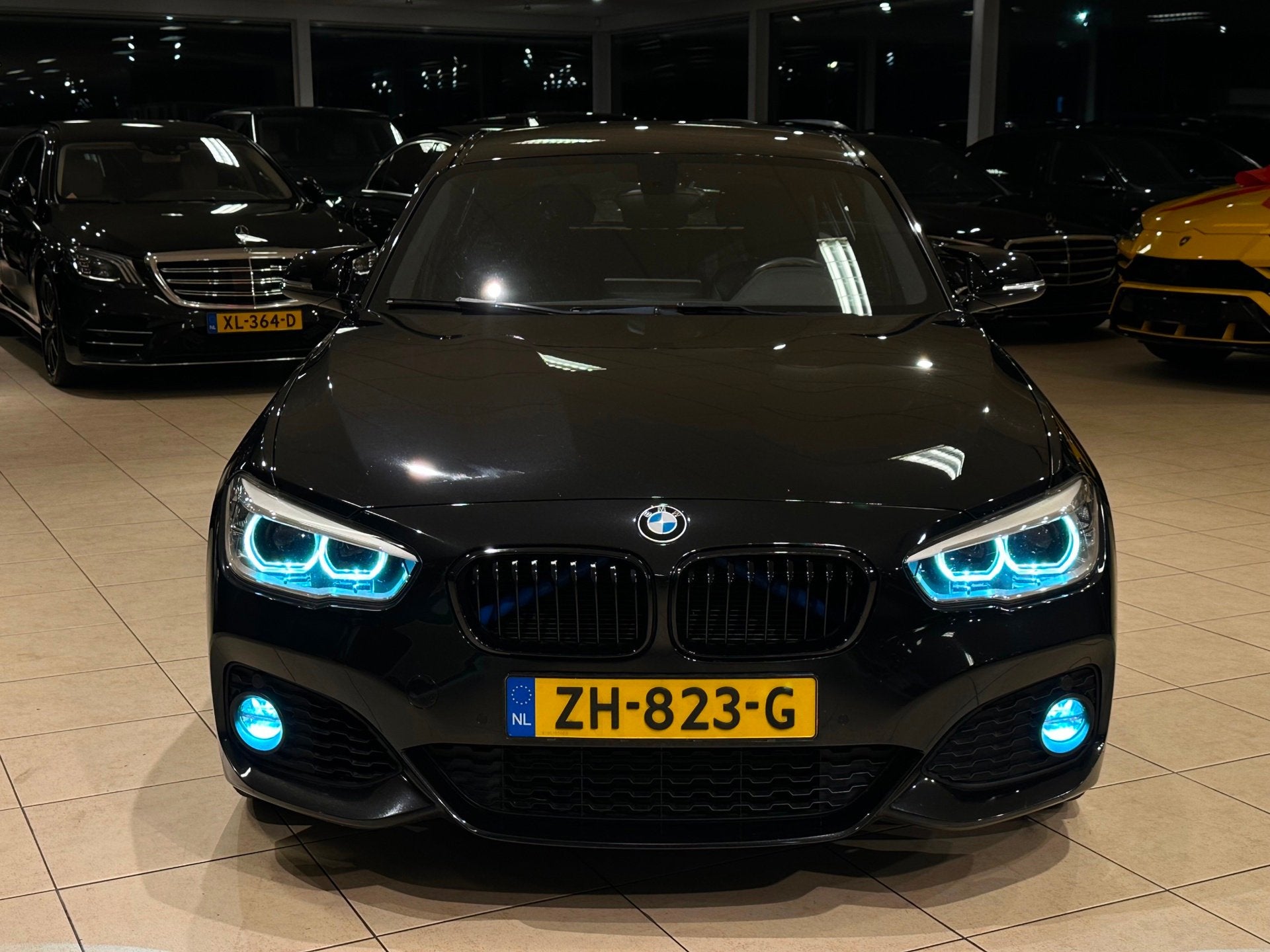 BMW 1-serie 118i High Executive/M-Sport/Leder/Automaat/Top, Gebruikt, Zwart, Bedrijf, 650 kg