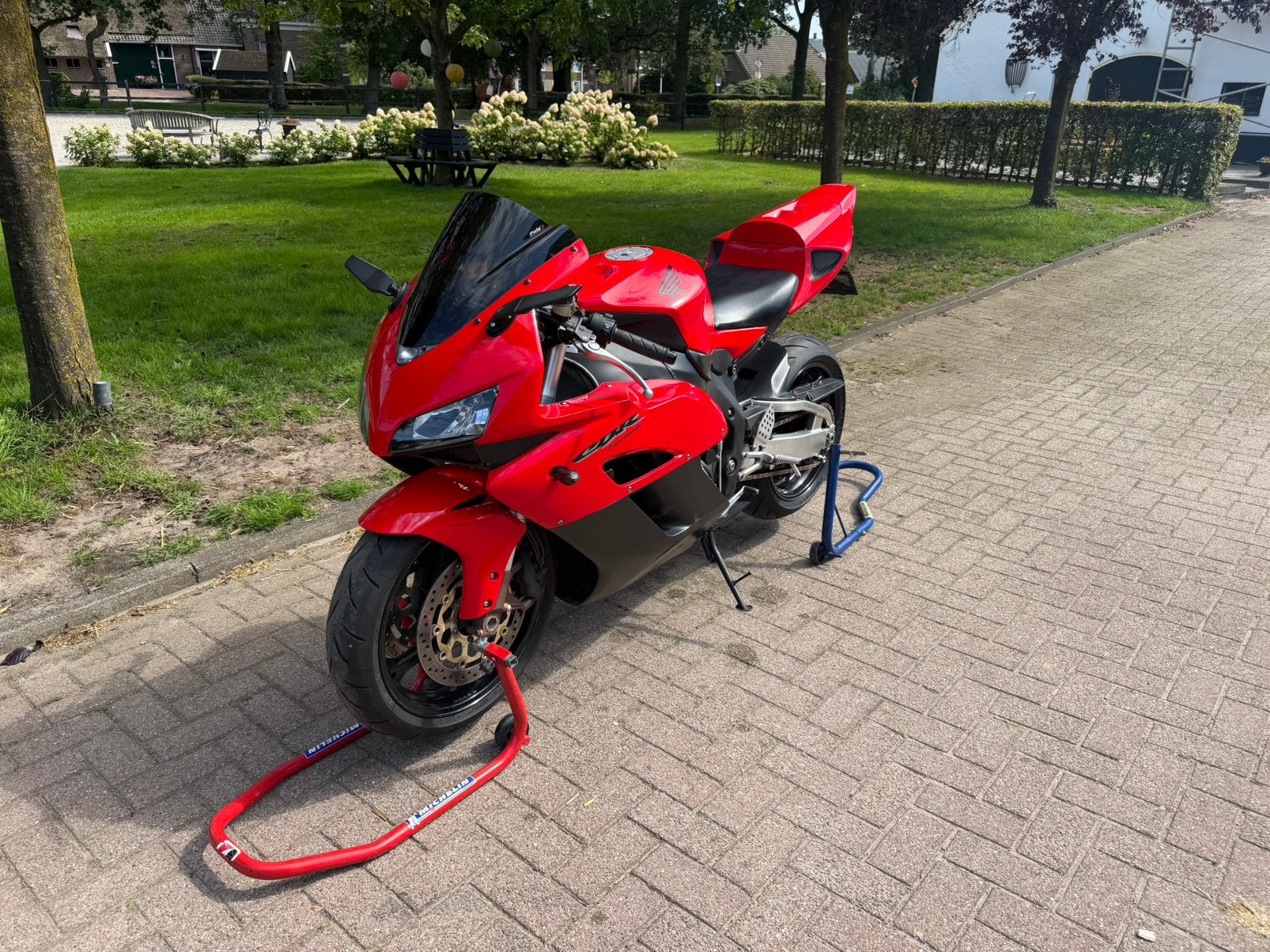 Honda CBR1000rr 2004, Motoren, Motoren | Honda, Sportuitlaat, 4 cilinders, Motorrijbewijs A, Gebruikt