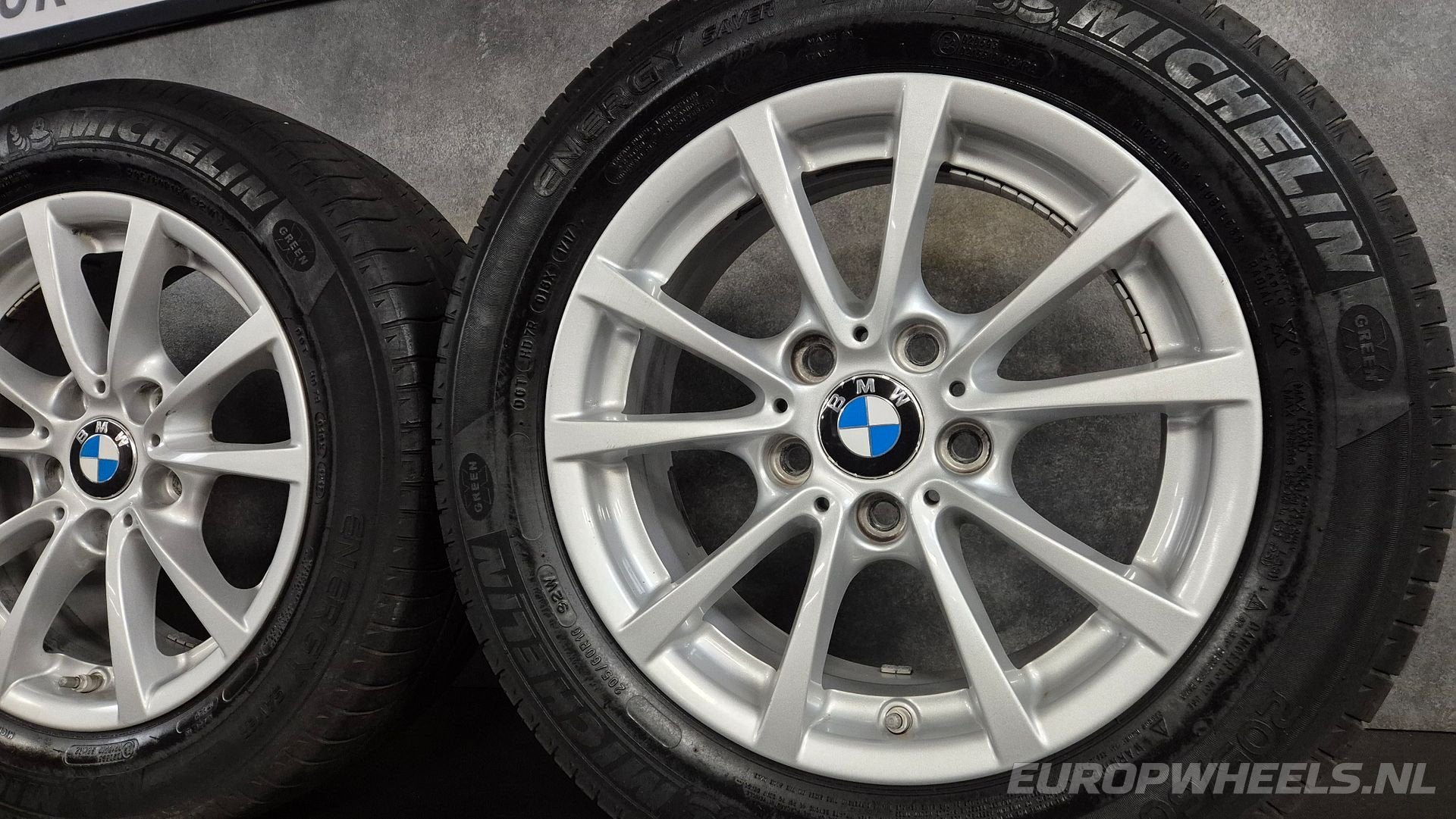 16 inch BMW velgen 3 Serie F30 F31 F32 4 390 zomerbanden, Auto-onderdelen, Banden en Velgen, Gebruikt, -, Banden en Velgen, Zomerbanden