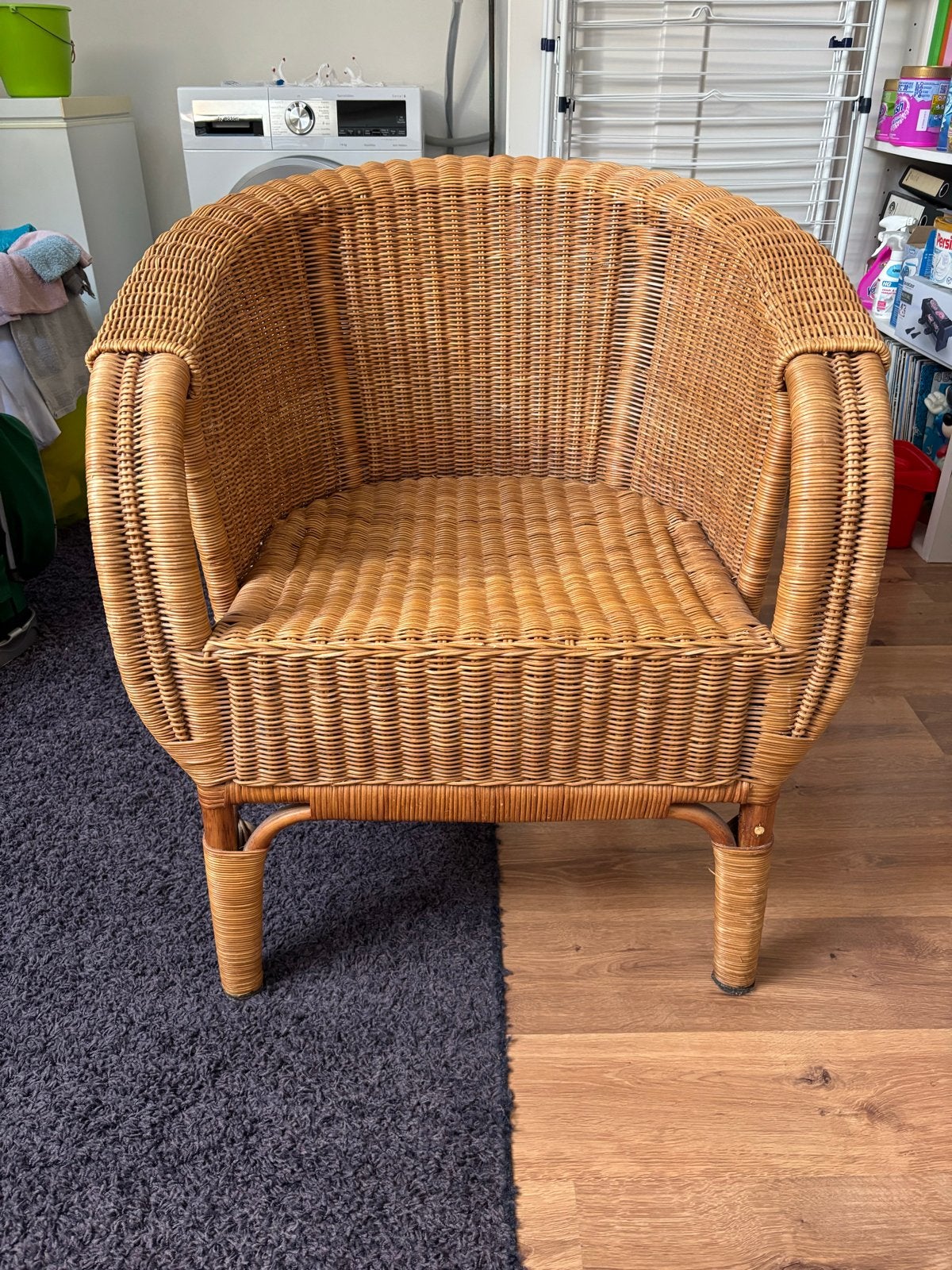 Comfortabele rotan stoel - perfect voor binnen of buiten, Huis en Inrichting, Stoelen, Ophalen, Gebruikt, Bruin, Riet of Rotan