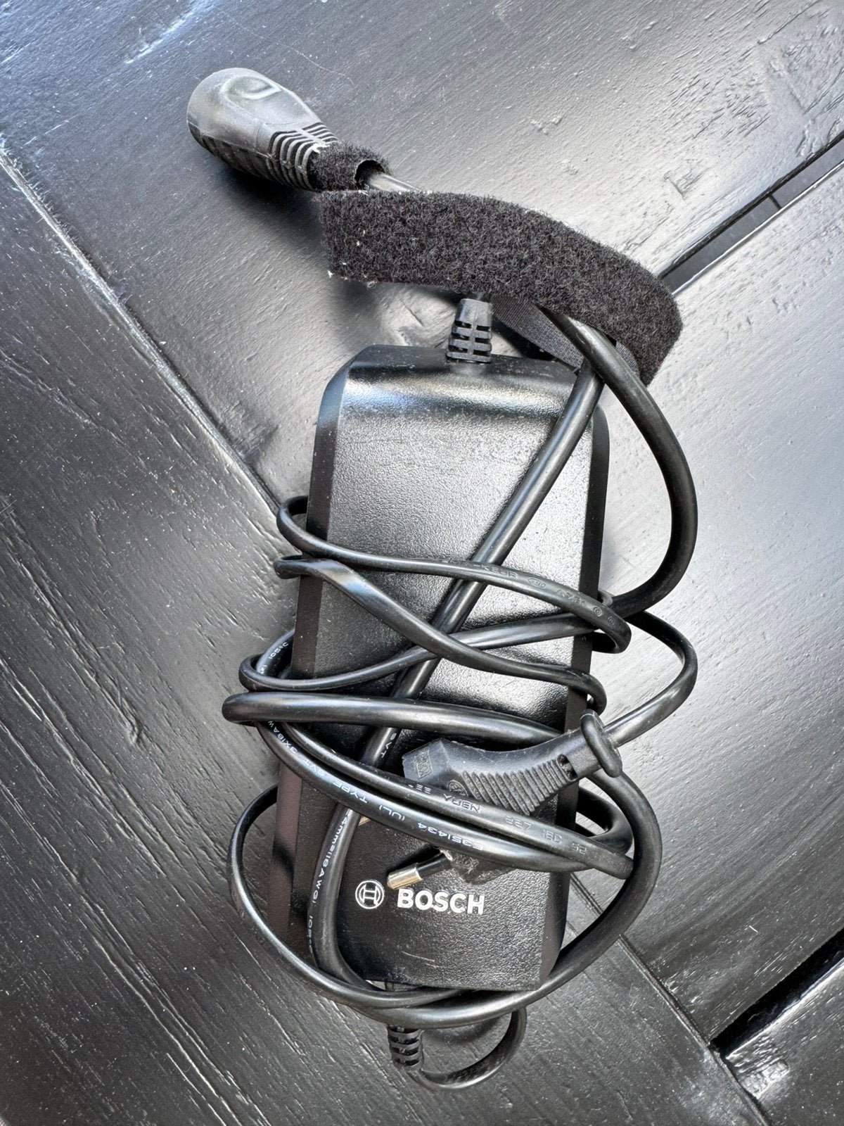 Bosch eBike Acculader 36-2/100-240 BCS230 Compact Charger, Ophalen of Verzenden, Zo goed als nieuw