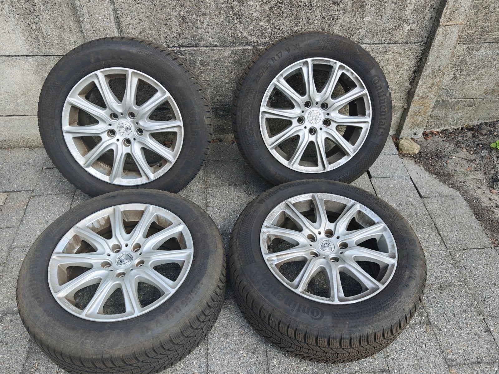 Aluett velgen met 235/55/R17 XL banden (4 stuks), Ophalen, Gebruikt, Volkswagen