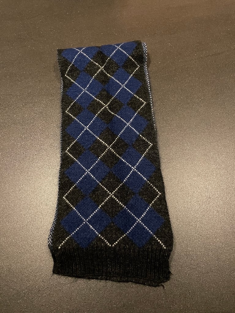 kinder sjaal blauw met ruit ongeveer 140cm lang, Kinderen en Baby's, Kinderkleding | Mutsen, Sjaals en Handschoenen, Ophalen of Verzenden