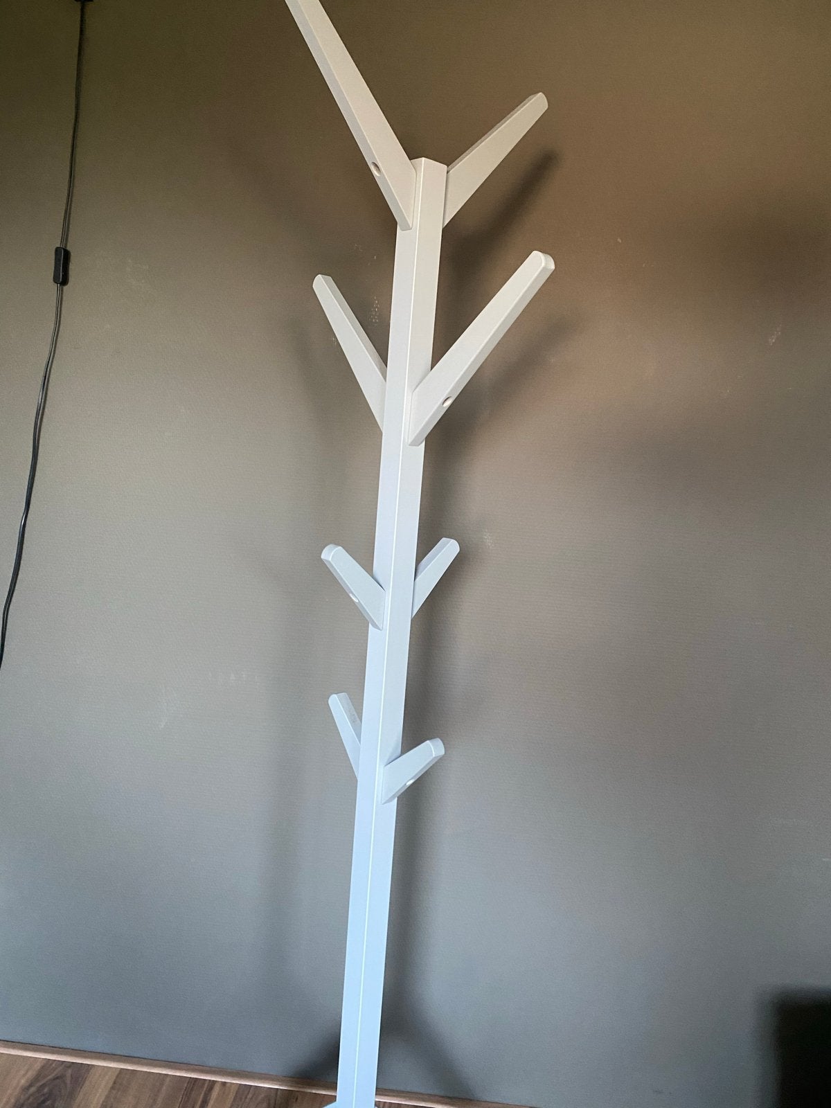 Grijze staande kapstok, modern design, Ophalen, Gebruikt, Staande kapstok, 150 tot 200 cm