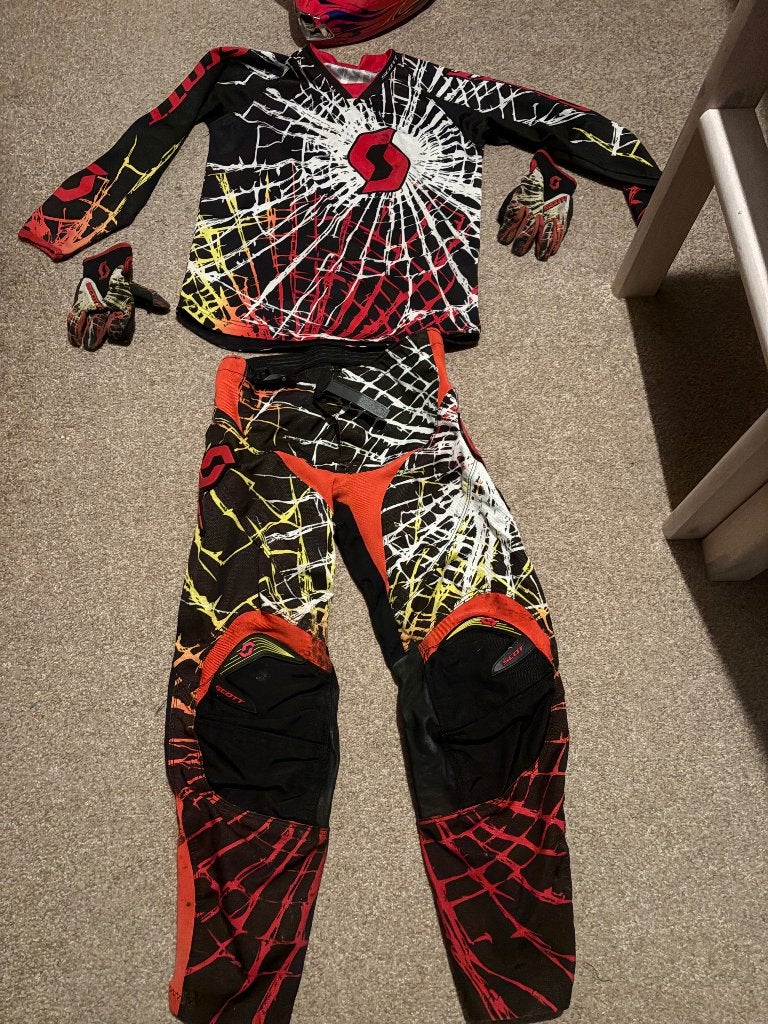 BMX kleding broek en shirt maat 146, Ophalen, Gedragen, Overige maten, Hardlopen of Fietsen