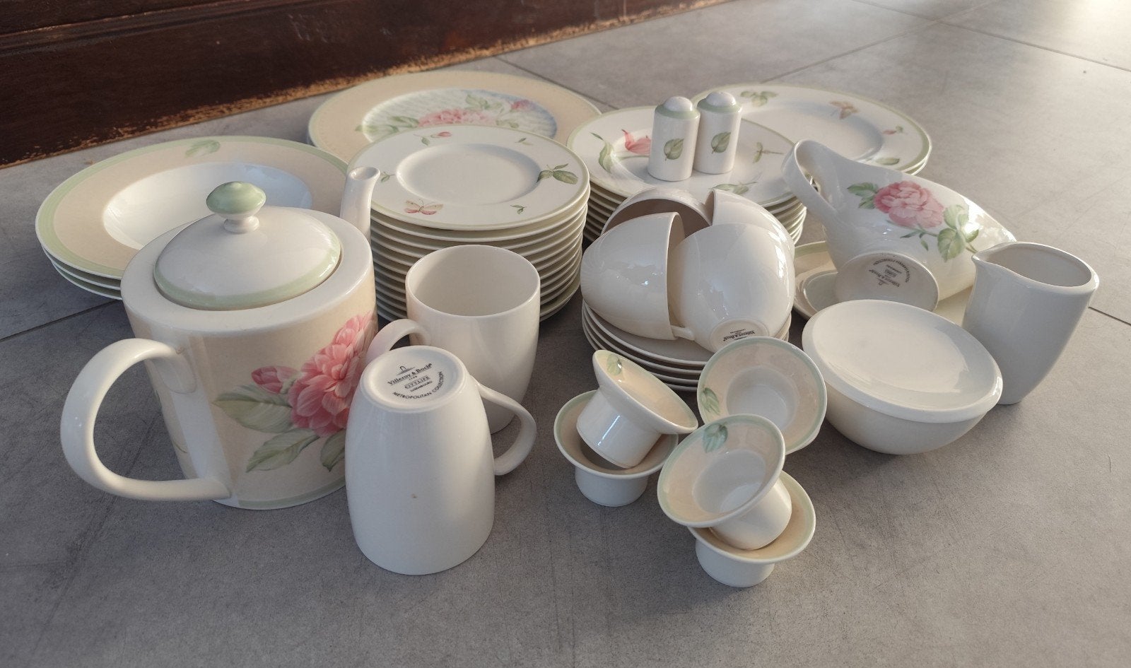 serviesgoed Villeroy & Boch, Ophalen of Verzenden, Zo goed als nieuw, Porselein, Compleet servies