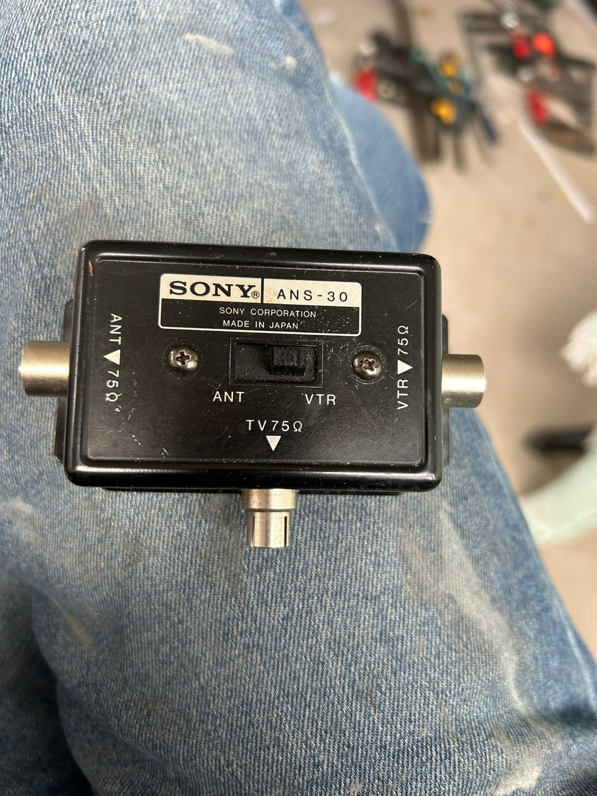 Antenne schakelaar., Ophalen, Zo goed als nieuw, Minder dan 2 meter, Coaxiale kabel