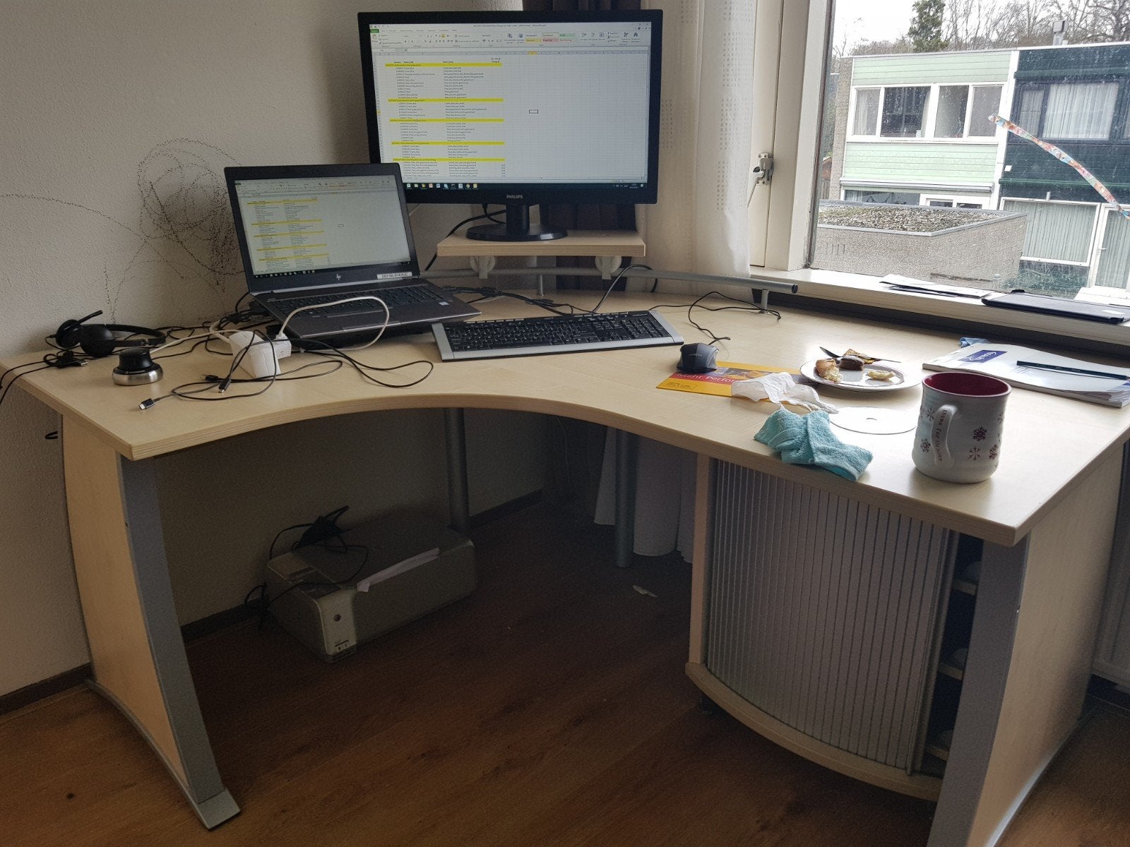 Ruim hoekbureau met opbergruimte - Ideaal voor thuiskantoor, Opbergruimte, Gebruikt, Hout, Hoekbureau