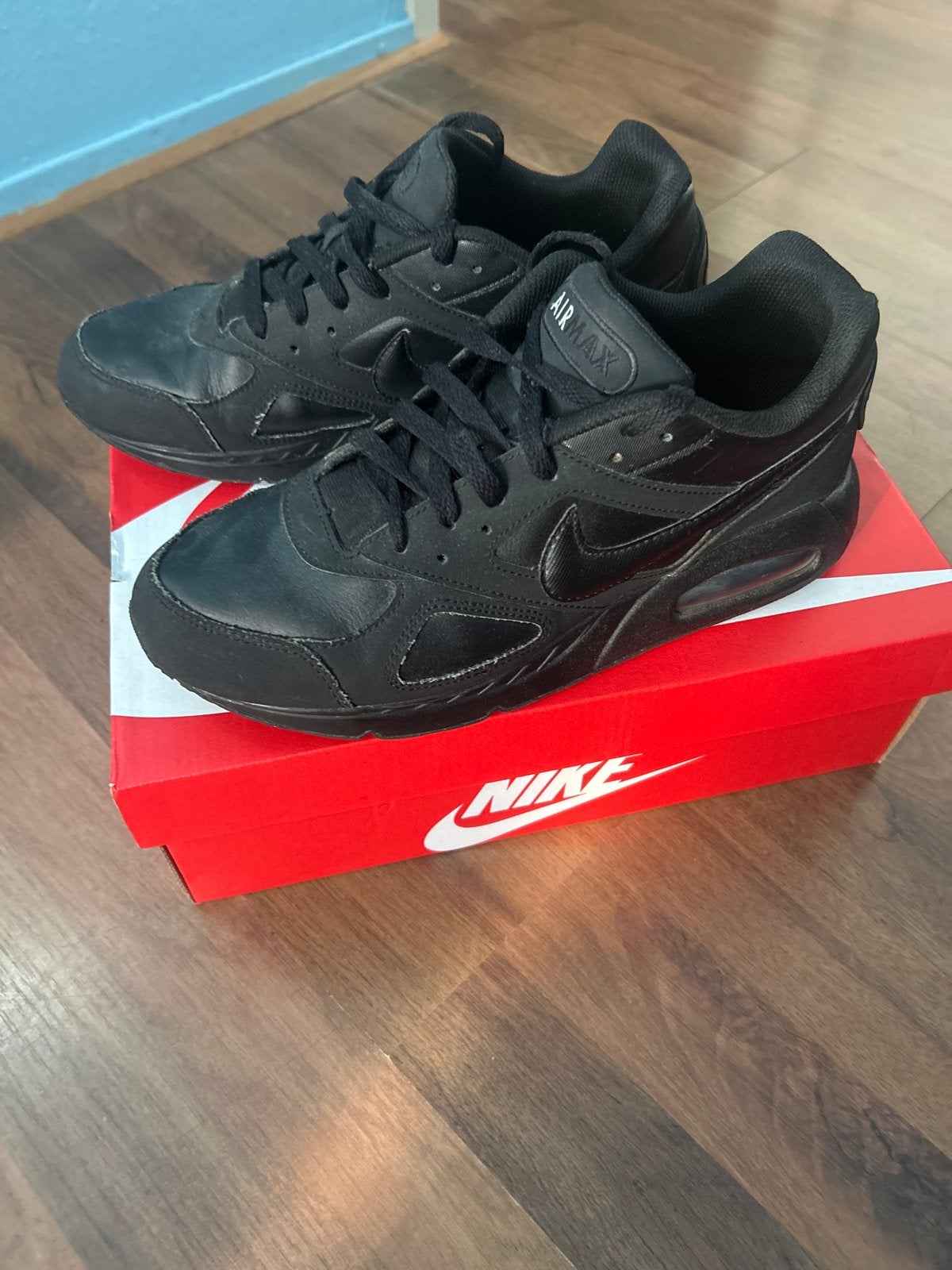 Nieuwe Nike Air Max sneakers maat 42 met doos, Ophalen of Verzenden, Nieuw, Zwart, Sneakers of Gympen