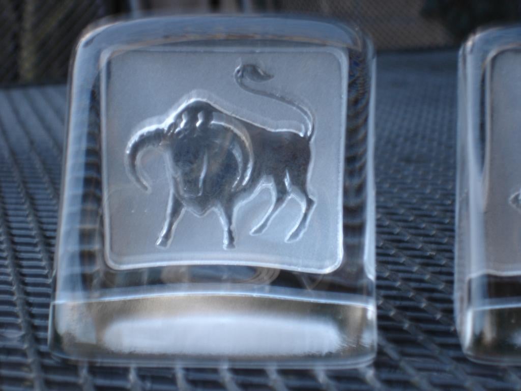 PAPERWEIGHT NYBRO [Sweden] PAUL ISLING jaren 70, Ophalen of Verzenden