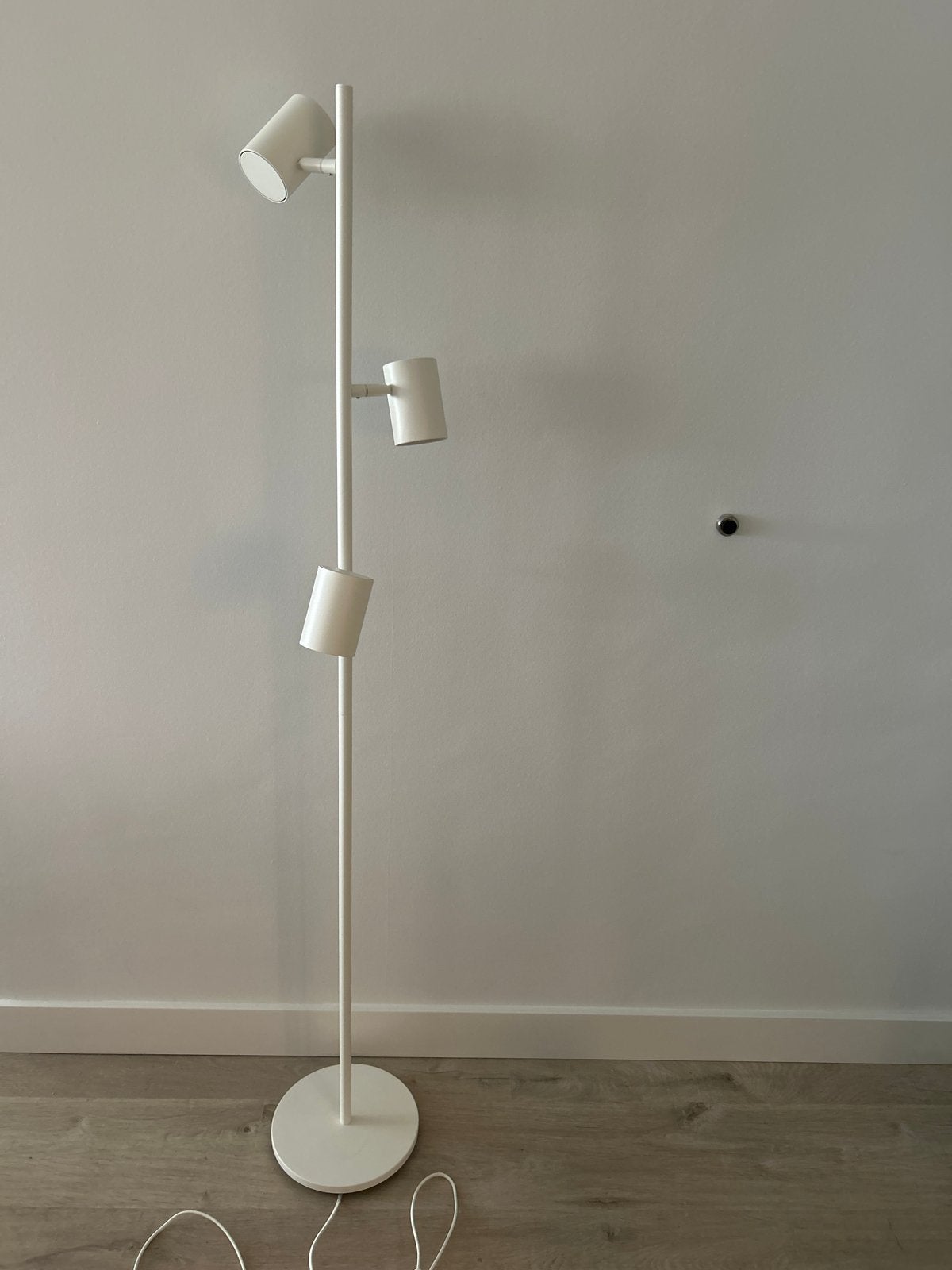 IKEA Nymåne Vloerlamp met 3 Spots Wit, GU10, Design, Ophalen of Verzenden, Zo goed als nieuw