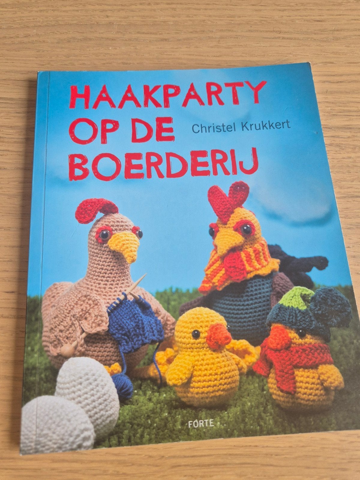Haakparty op de Boerderij - Haakboek Christel Kukkert, Ophalen of Verzenden, Zo goed als nieuw, Haken, Patroon of Boek