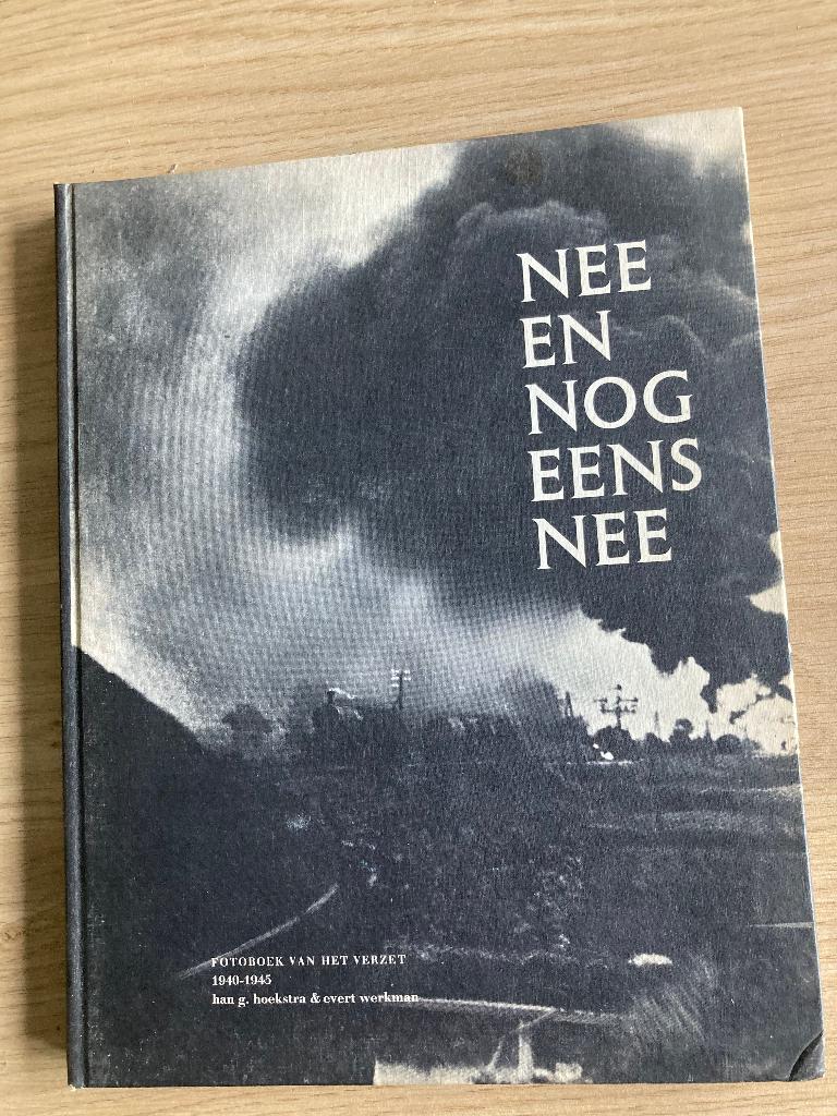 Boek G. Hoekstra en Evert Werkman, Boeken, Ophalen of Verzenden, Tweede Wereldoorlog, Gelezen, Algemeen