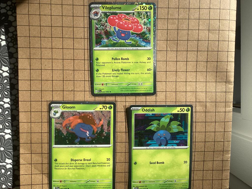 Pokémon kaart gloom, oddish, vileplume., Ophalen of Verzenden, Nieuw, Meerdere kaarten, Foil