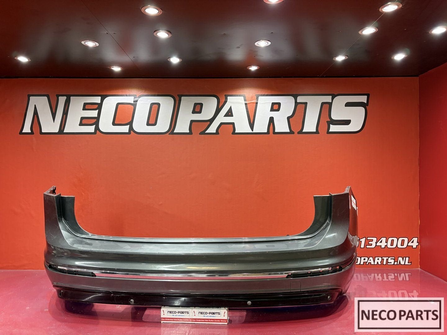 VOLKSWAGEN TIGUAN ACHTERBUMPER GRIJS ORGINEEL 5NA807421, Gebruikt, -, Volkswagen, -