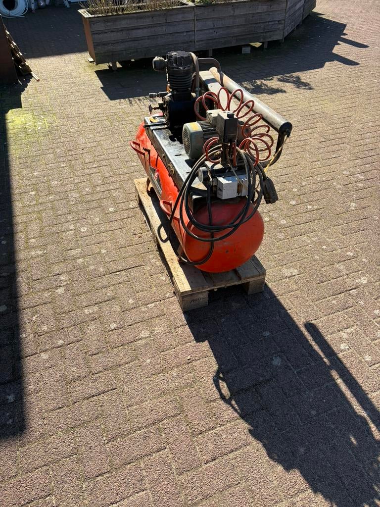 Zware kompressor, Ophalen