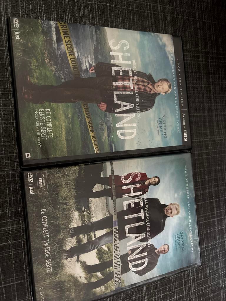 Shetland DVD - Seizoen 1 & 2, Ophalen of Verzenden, Gebruikt
