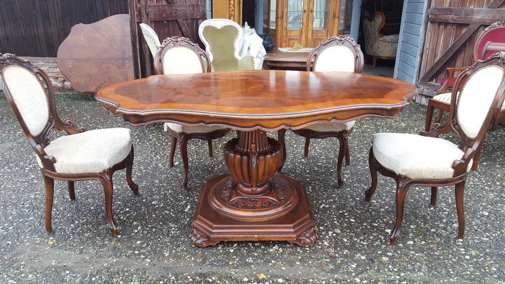 Barok eetkamers en stoelen en tafel, Ophalen