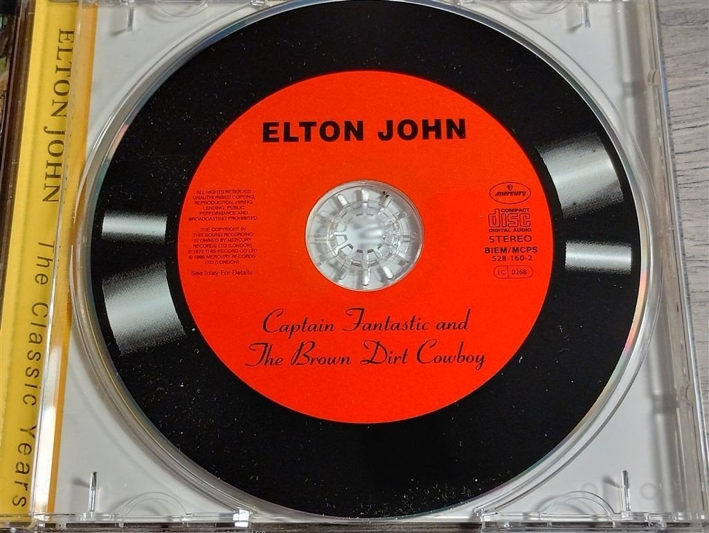 Elton John ‎- Captain Fantastic And The Brown Dirt Cowboy, Ophalen of Verzenden, Zo goed als nieuw