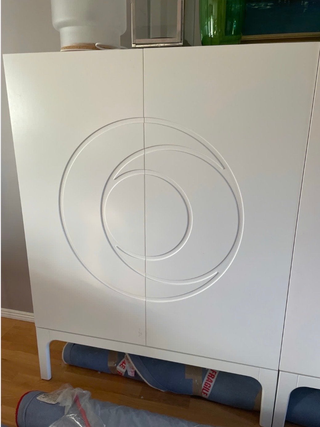 GRATIS!! IKEA SJÖVIK Buffetkast - Wit met uniek design, Ophalen, Gebruikt
