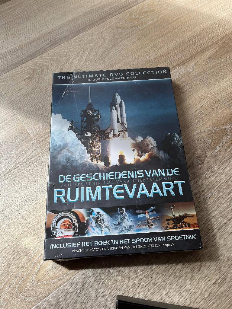 Geschiedenis van de Ruimtevaart, Alle leeftijden, Ophalen, Nieuw in verpakking, Politiek of Geschiedenis